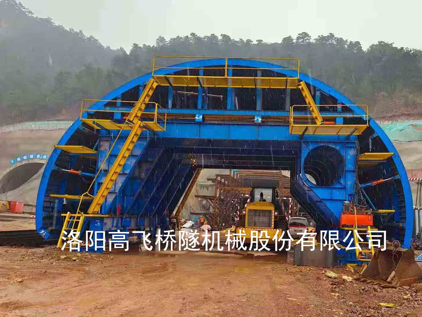 三線(xiàn)公路臺(tái)車(chē)